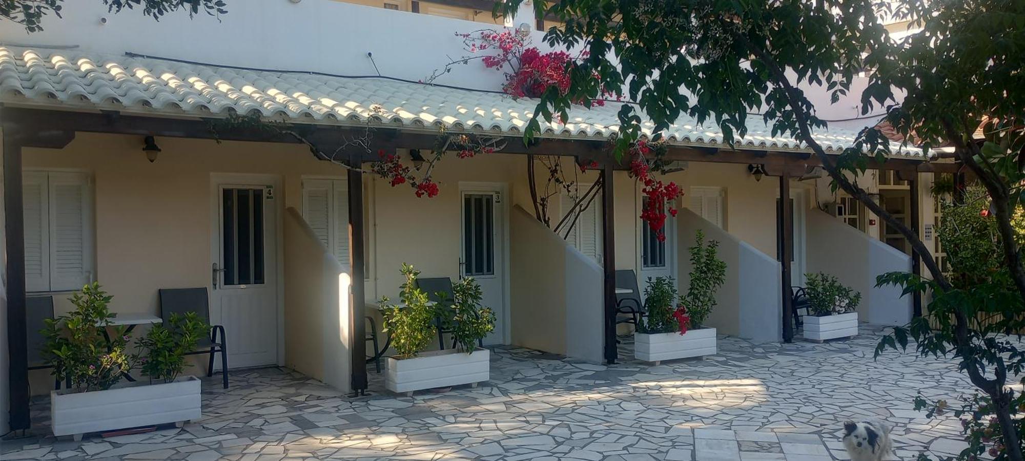 Pension Romantika มาตาลา ภายนอก รูปภาพ